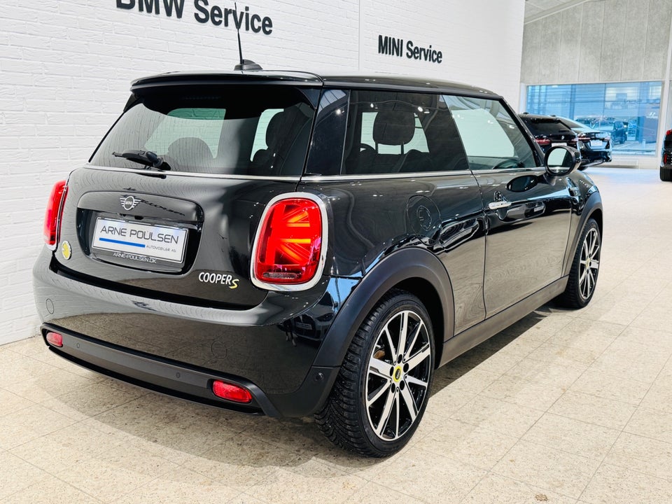 MINI Cooper SE Classic Trim 3d