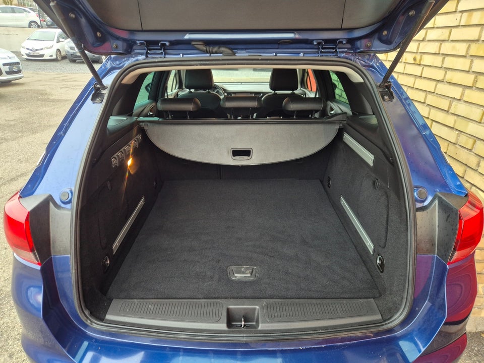 Opel Astra 1,2 T 110 Elegance Sports Tourer 5d