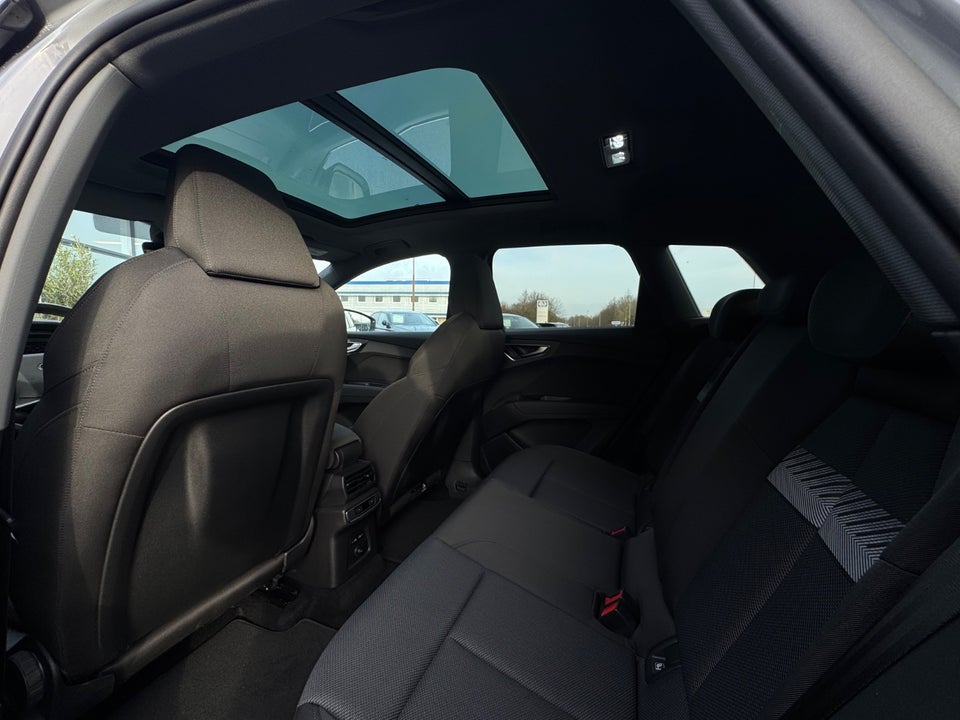 Audi Q4 e-tron 40 Attitude 5d