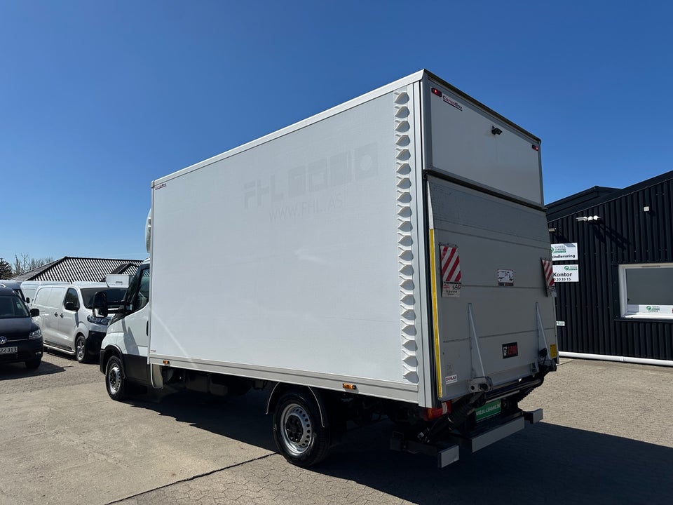 Iveco Daily 3,0 35S18 16m³ Van AG8