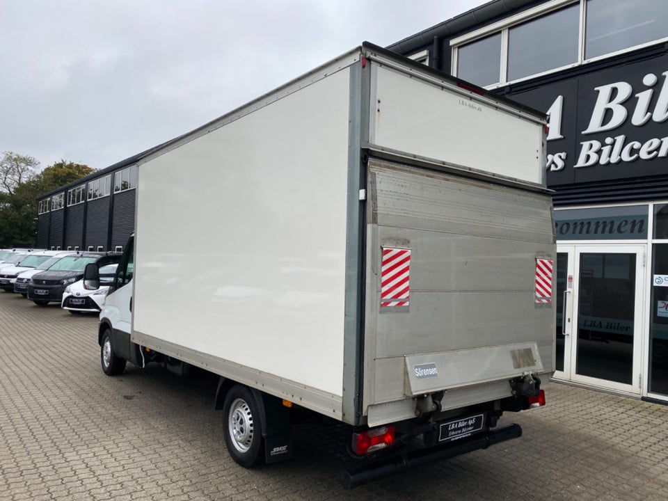 Iveco Daily 2,3 35S16 Alukasse m/lift