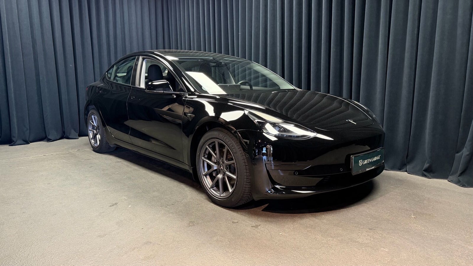 Tesla Model 3 Standard Range+ RWD 4d