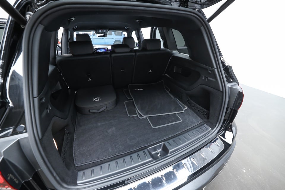 Mercedes EQB250+ AMG Line 5d