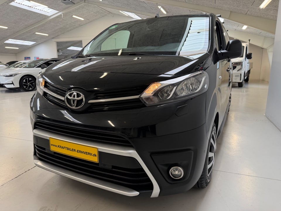 Toyota ProAce 2,0 D 120 Long Comfort Master aut. 5d