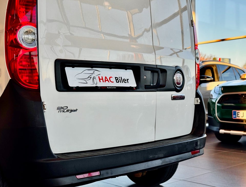 Fiat Doblò Cargo 1,3 MJT Basic L2 4d