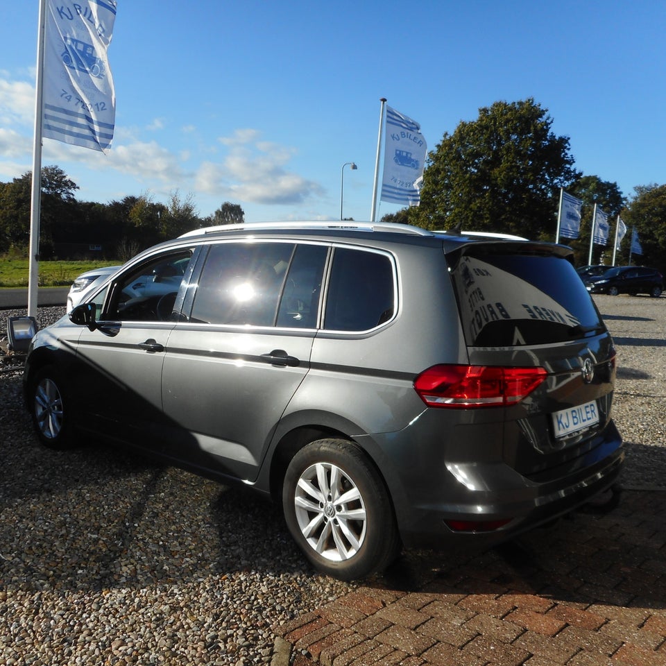 VW Touran 1,6 TDi 115 Highline DSG 7prs 5d