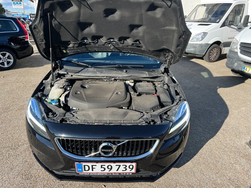 Volvo V40 2,0 D3 150 Momentum aut. 5d