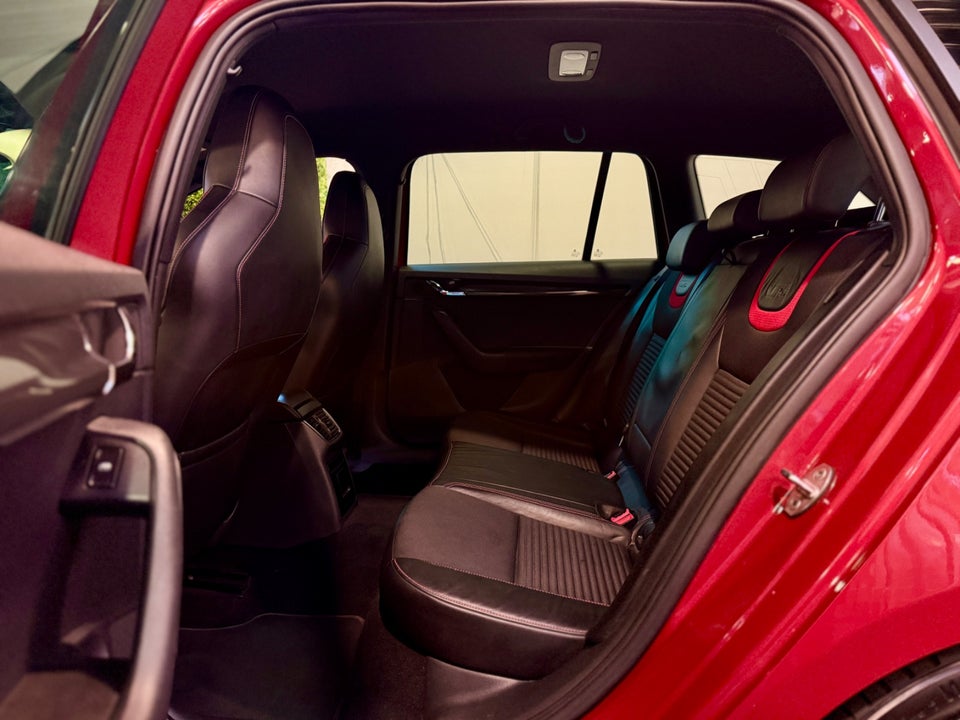 Skoda Octavia 2,0 TSi 220 RS DSG 5d