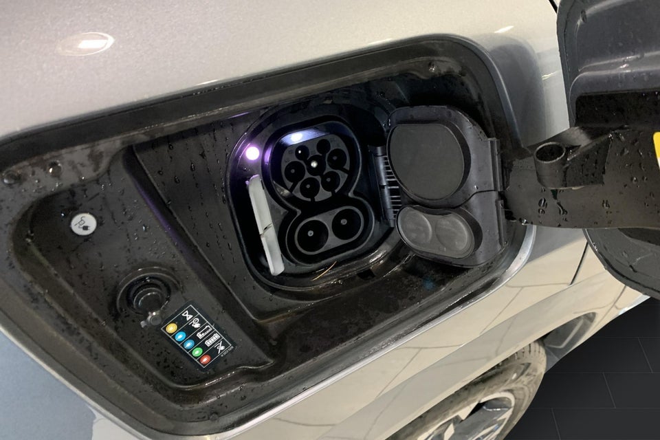 BMW iX2 eDrive20 M-Sport 5d