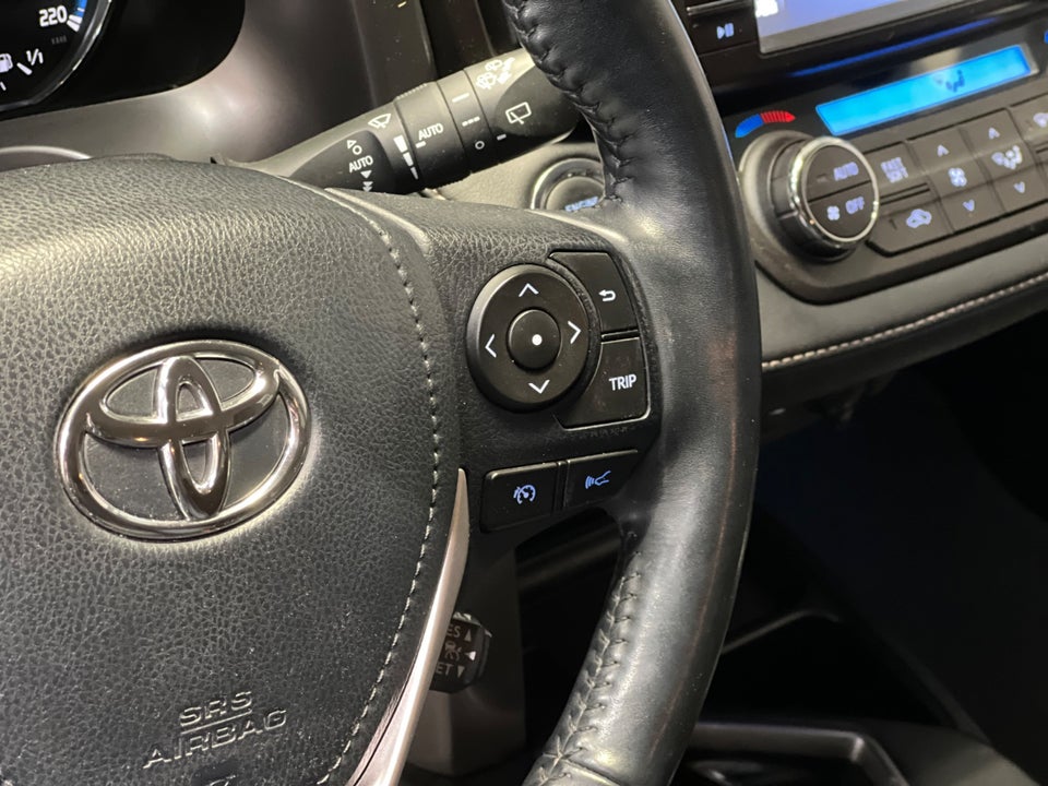 Toyota RAV4 2,0 D-4D T3 5d