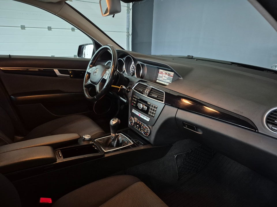 Mercedes C180 2,2 CDi Avantgarde BE 4d