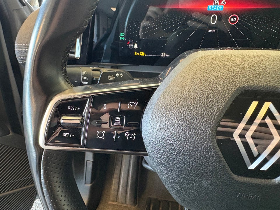 Renault Megane E-Tech 60 Iconic 5d