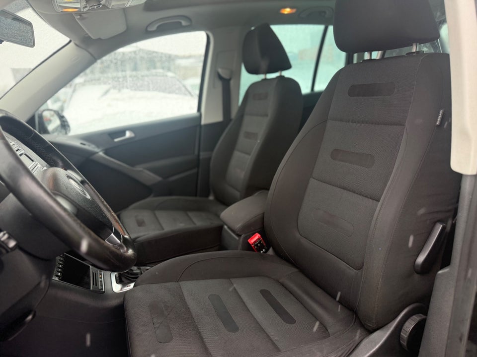 VW Tiguan 2,0 TDi 140 Sport & Style Tiptr. 4Motion Van 5d