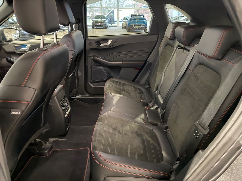 Ford Kuga 2,5 PHEV ST-Line X CVT 5d