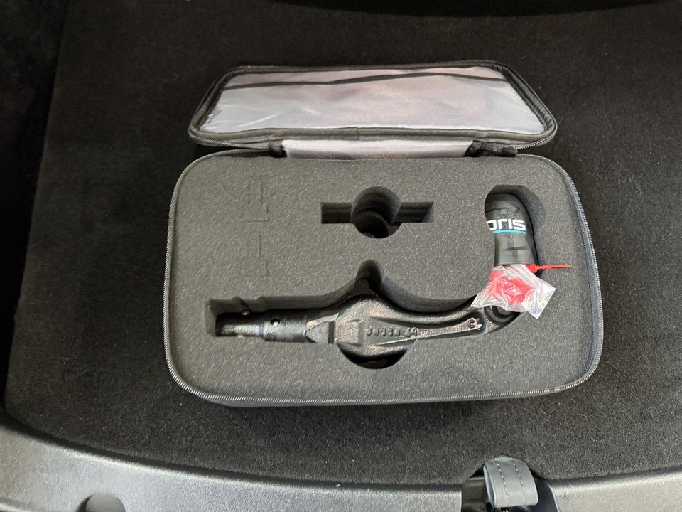 Tesla Model Y Long Range RWD 5d