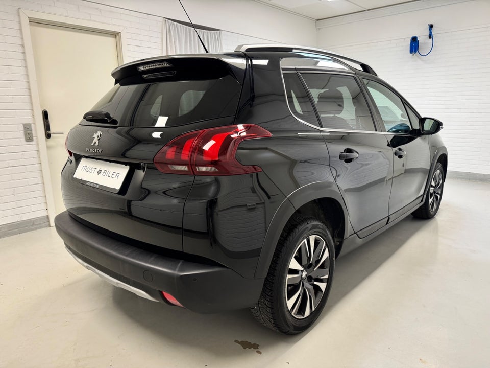 Peugeot 2008 1,6 BlueHDi 100 Allure Sky 5d