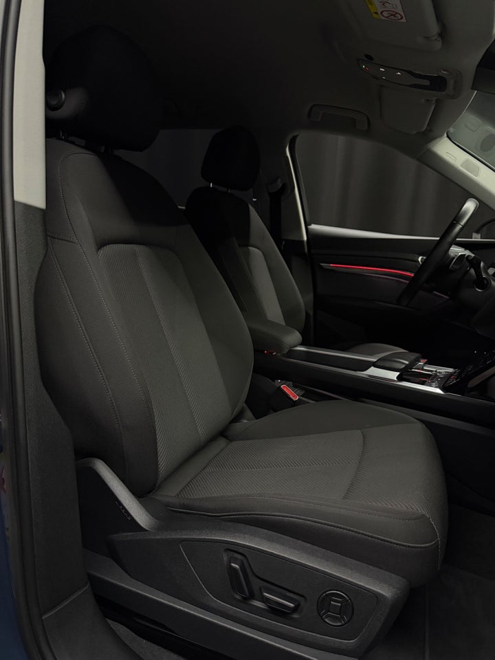 Audi Q8 e-tron 55 Advanced quattro 5d