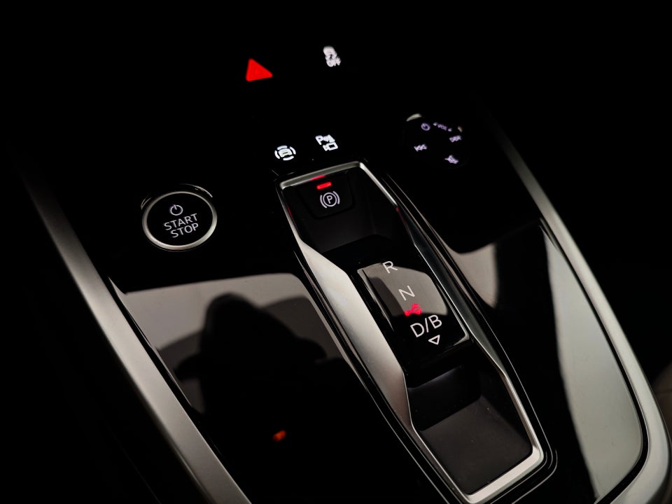 Audi Q4 e-tron 45 quattro 5d