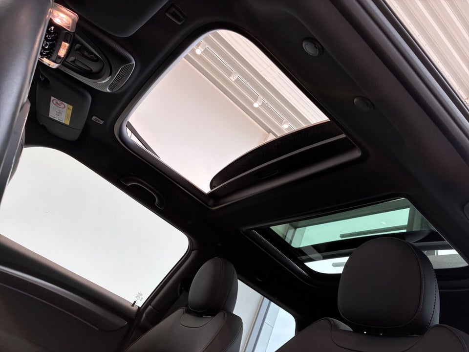 MINI Cooper SE Maximise 3d