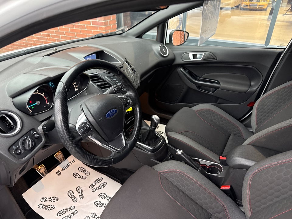 Ford Fiesta 1,0 EcoBoost ST-Line 5d
