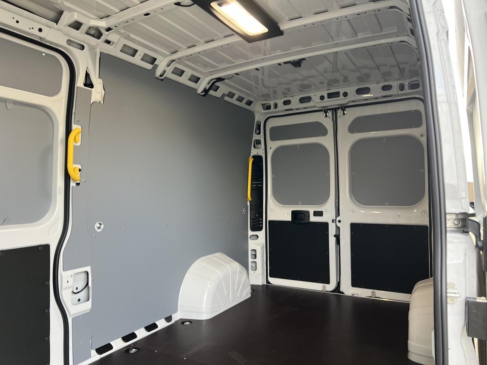 Toyota ProAce Max 2,2 D 180 Comfort Master Kassevogn L3H2 aut.