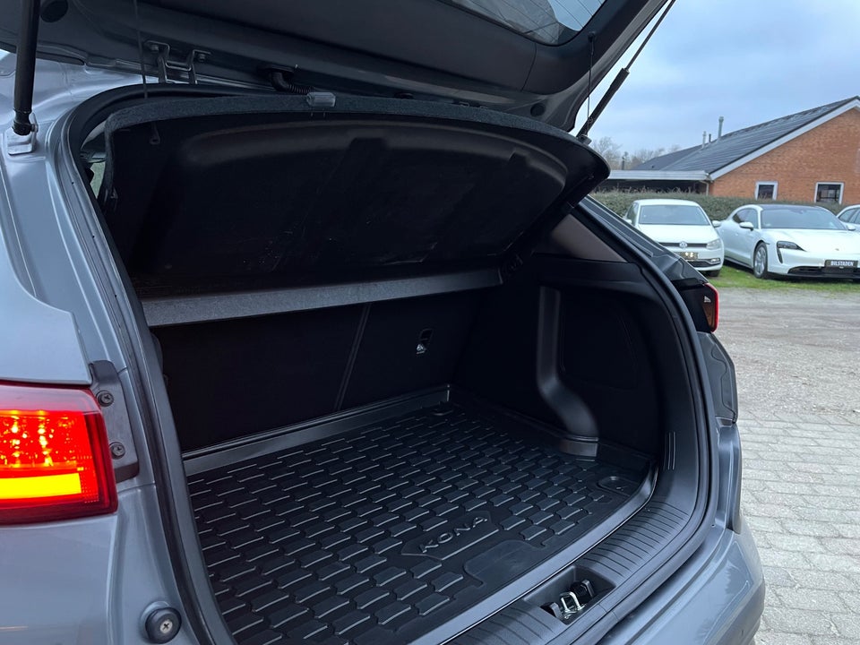 Hyundai Kona 64 EV Advanced Premium 5d