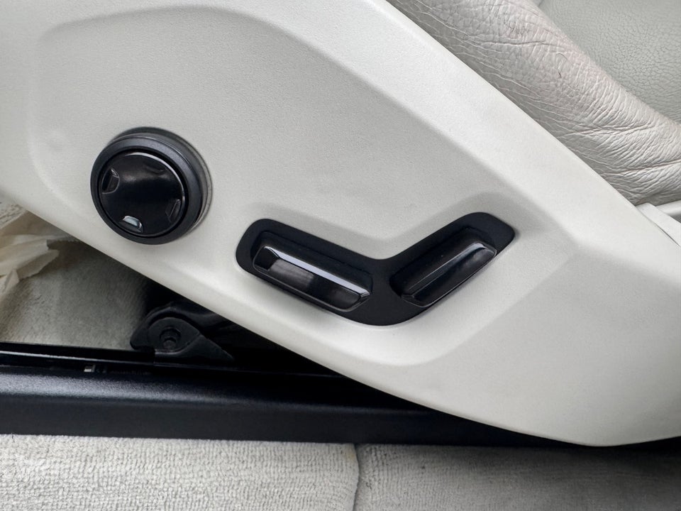 Volvo XC60 2,0 D4 200 Inscription aut. AWD 5d