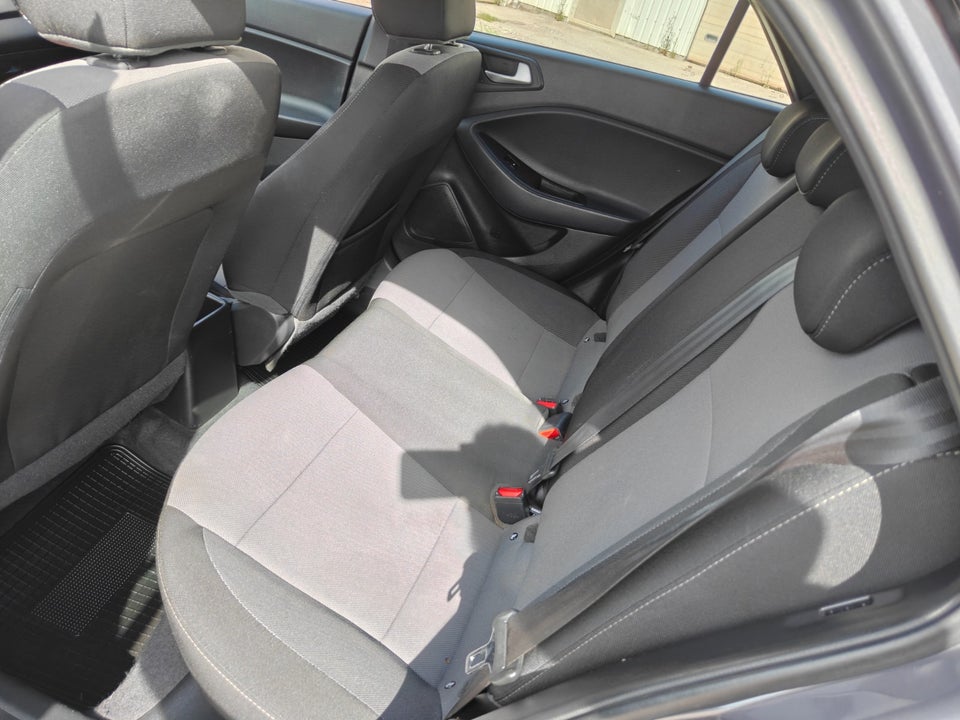 Hyundai i20 Active Cross 1,0 T-GDi Life+ 5d