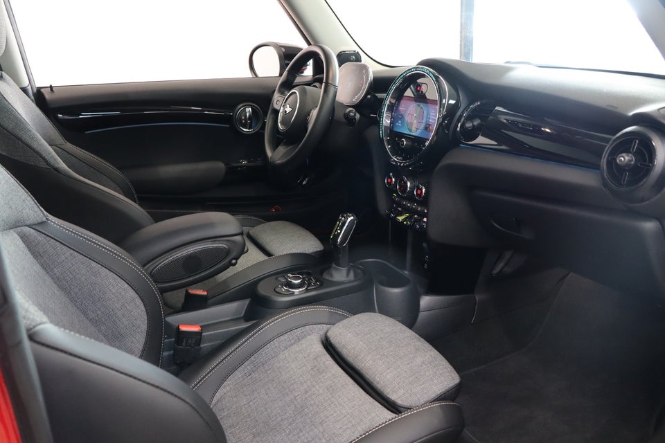 MINI Cooper SE Edition Premium Plus 3d