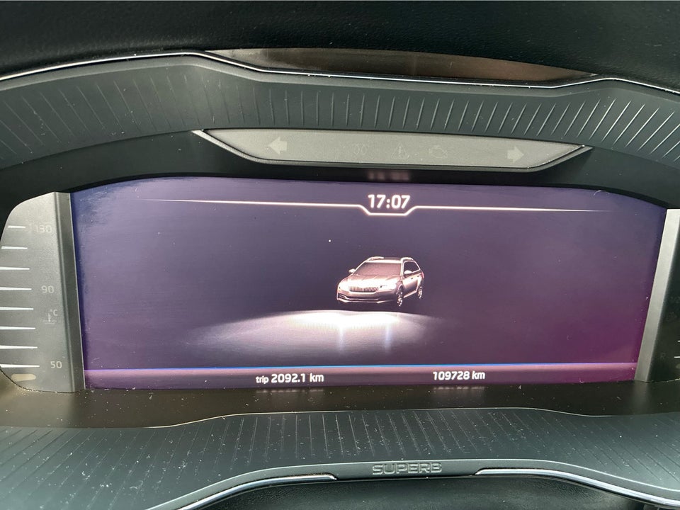 Skoda Superb 1,5 TSi 150 Business Executive Combi DSG 5d