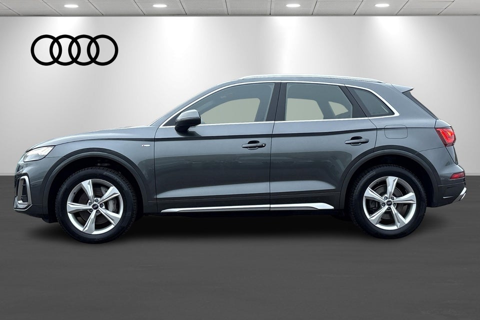 Audi Q5 55 TFSi e S-line quattro S-tr. 5d