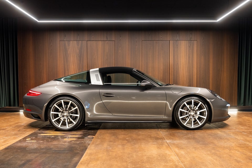 Porsche 911 Targa 4 3,0 PDK 2d