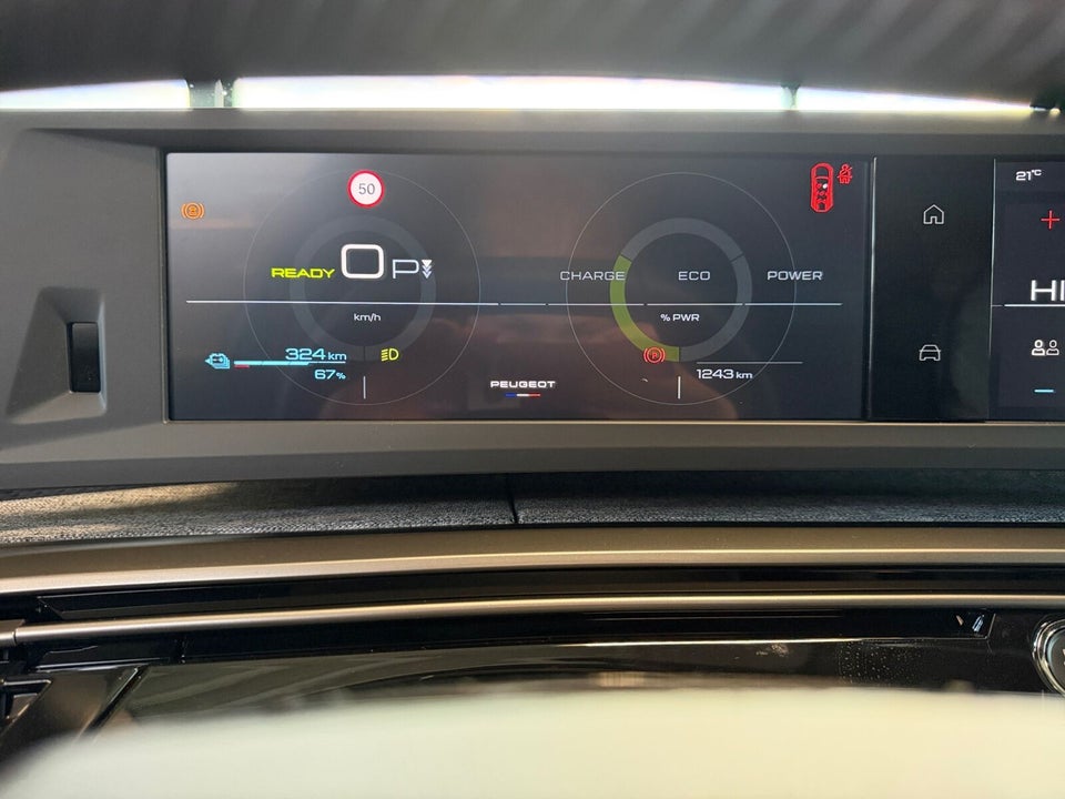 Peugeot e-5008 77 Allure Pack 7prs 5d
