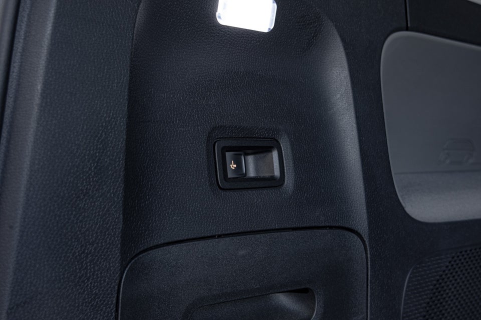 VW ID.Buzz 77 Pro SWB 5d