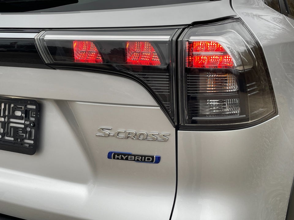 Suzuki S-Cross 1,5 S-Hybrid Adventure AGS 5d