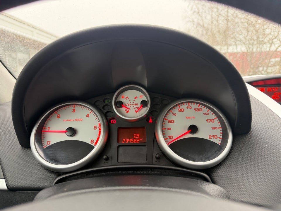 Peugeot 207 1,6 HDi 90 Comfort+ SW 5d