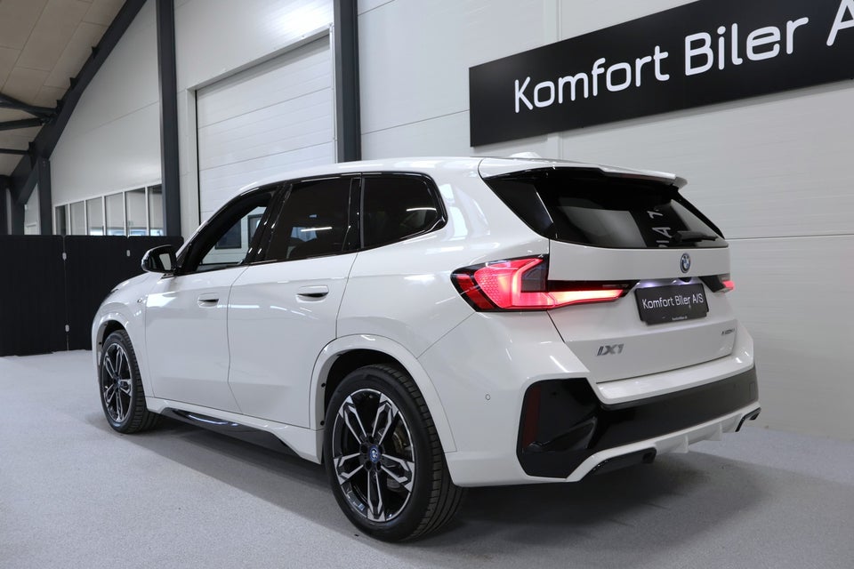 BMW iX1 xDrive30 M-Sport 5d