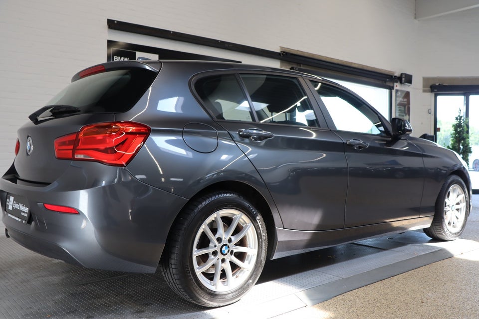 BMW 118i 1,5 Advantage aut. 5d