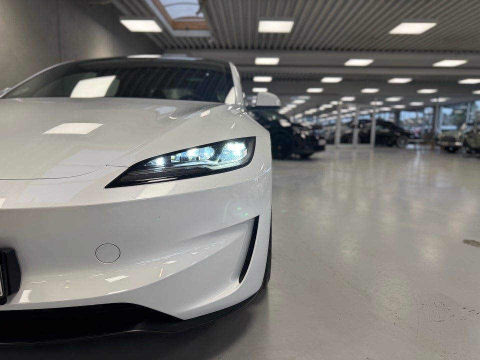 Tesla Model 3 Performance AWD 4d