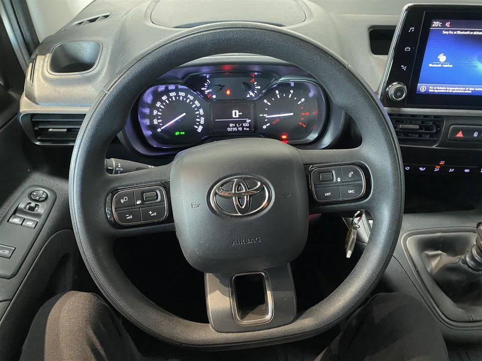 Toyota ProAce City 1,2 T 110 Medium Comfort 5d