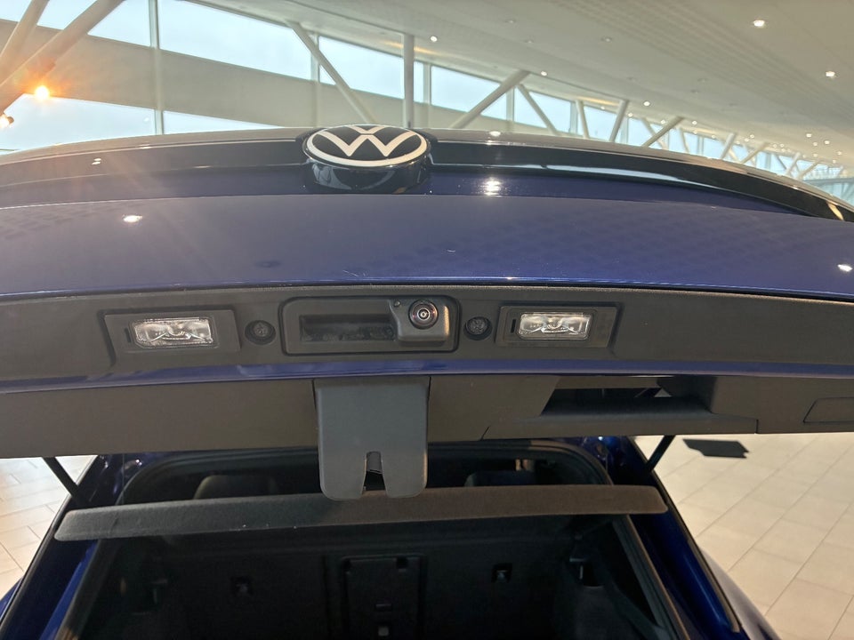 VW ID.4 77 Pro Performance Family 5d