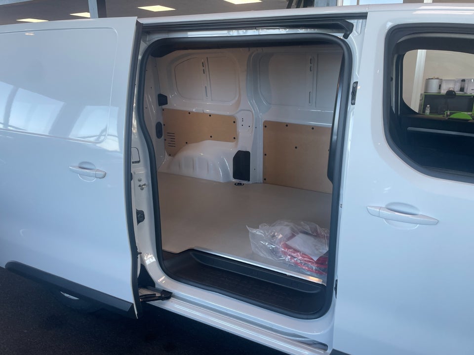 Peugeot e-Expert 75 L2 Premium Van