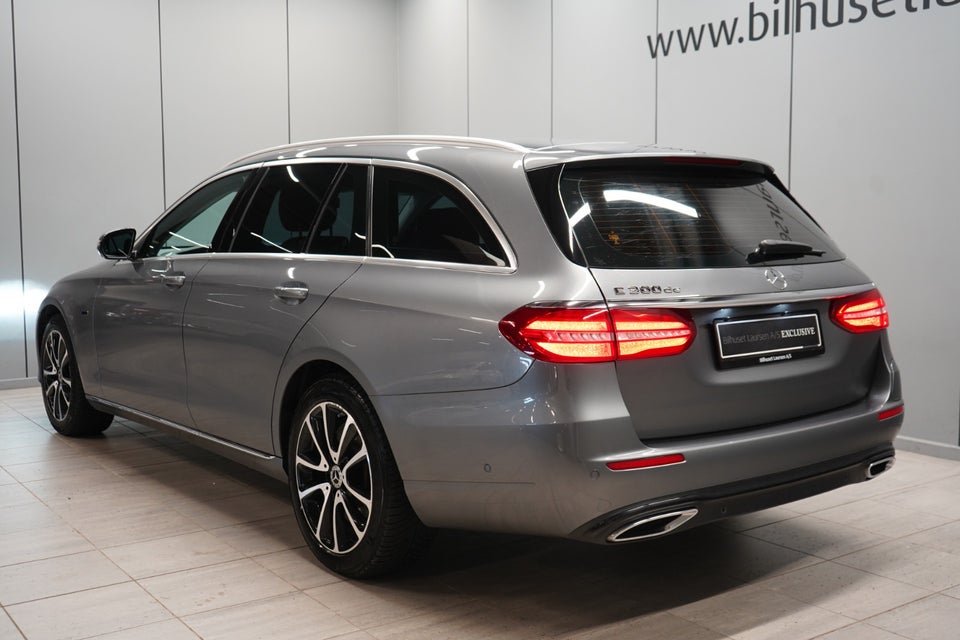 Mercedes E300 de 2,0 Avantgarde stc. aut. 5d