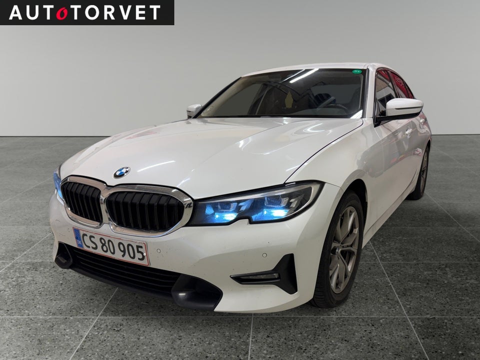 BMW 330d 3,0 Sport Line aut. 4d