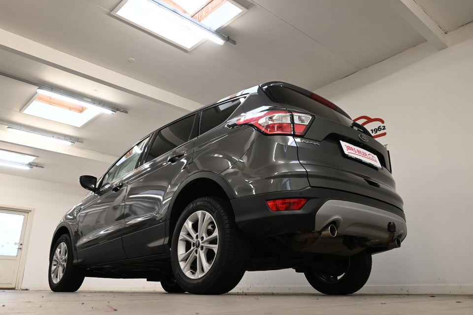 Ford Kuga 2,0 TDCi 120 Titanium aut. 5d