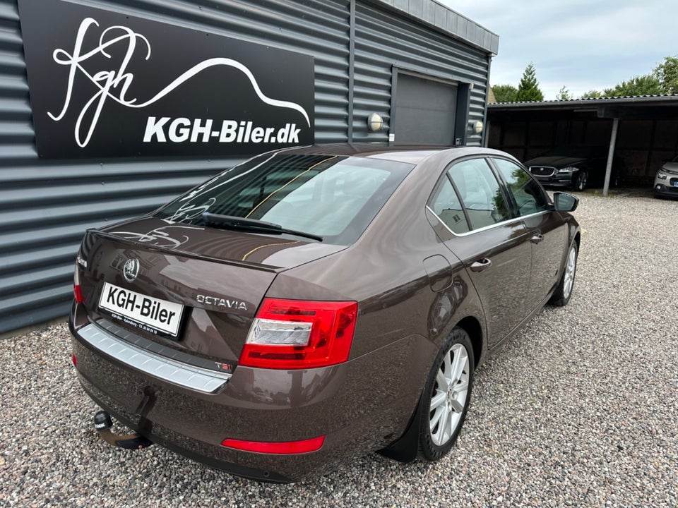 Skoda Octavia 1,8 TSi 180 Elegance DSG 5d