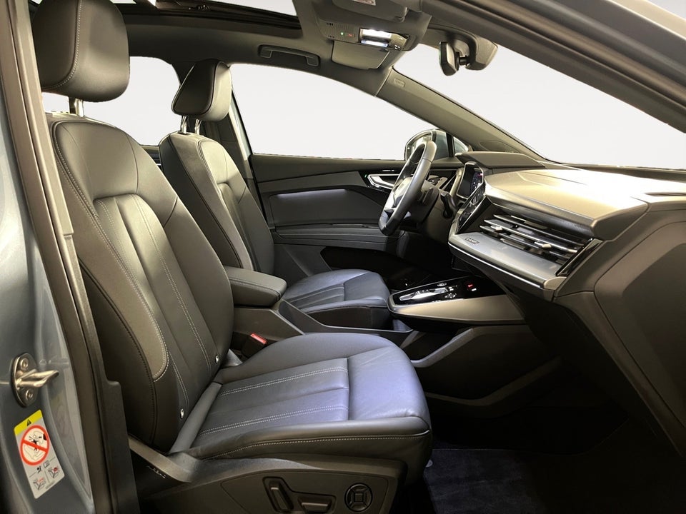 Audi Q4 e-tron 50 S-line quattro 5d