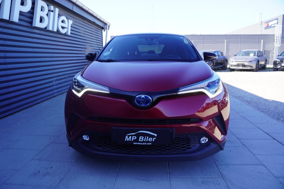 Toyota C-HR 1,8 Hybrid Premium Selected CVT 5d