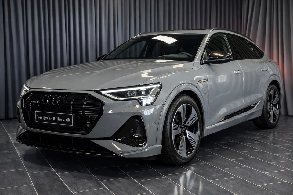 Audi e-tron 55 S-line Sportback quattro 5d