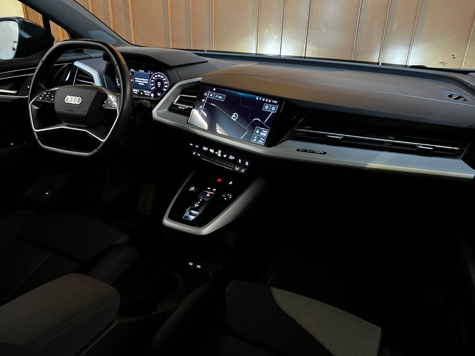 Audi Q4 e-tron 40  5d